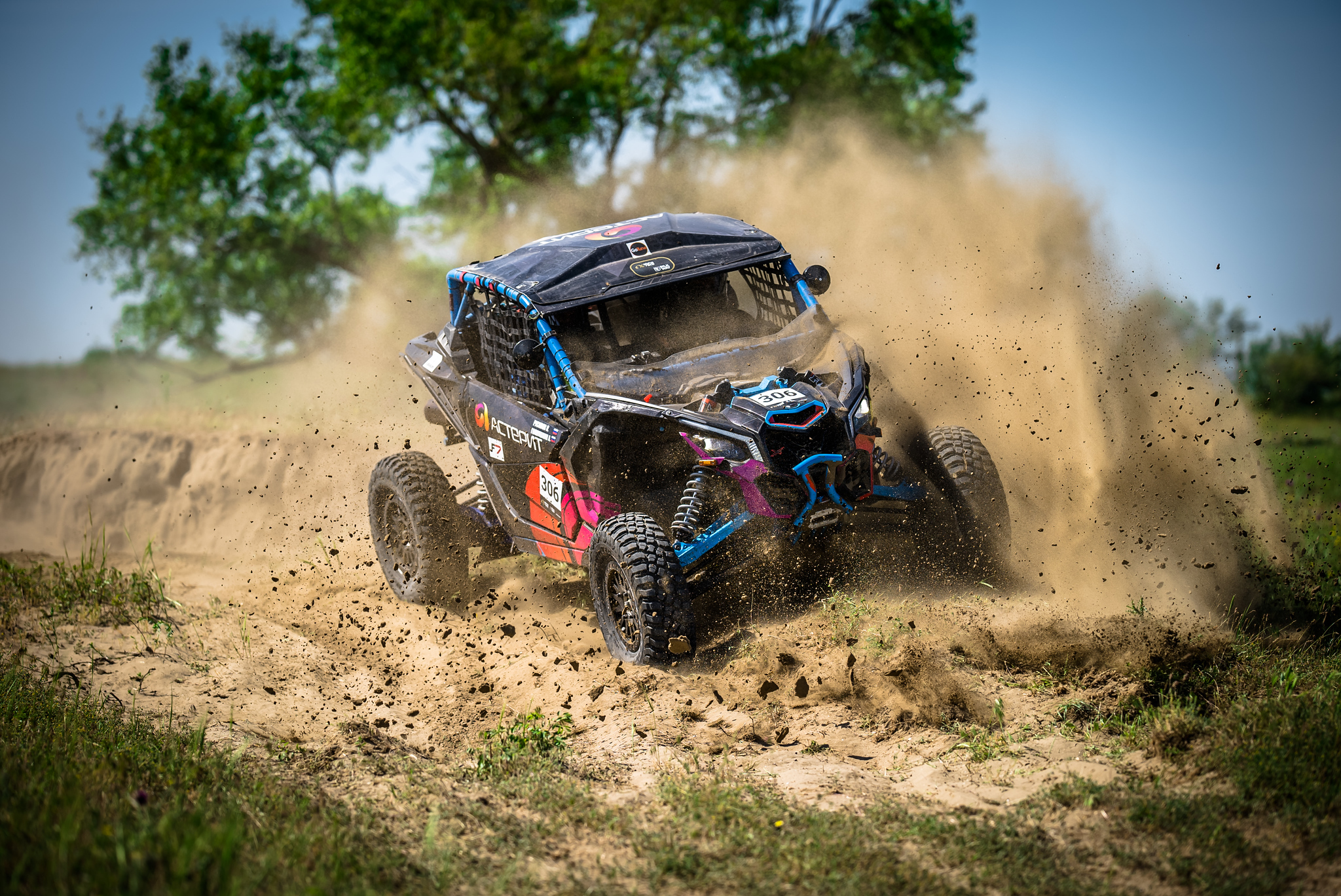 Alpha Race Baja Starts in Grozny