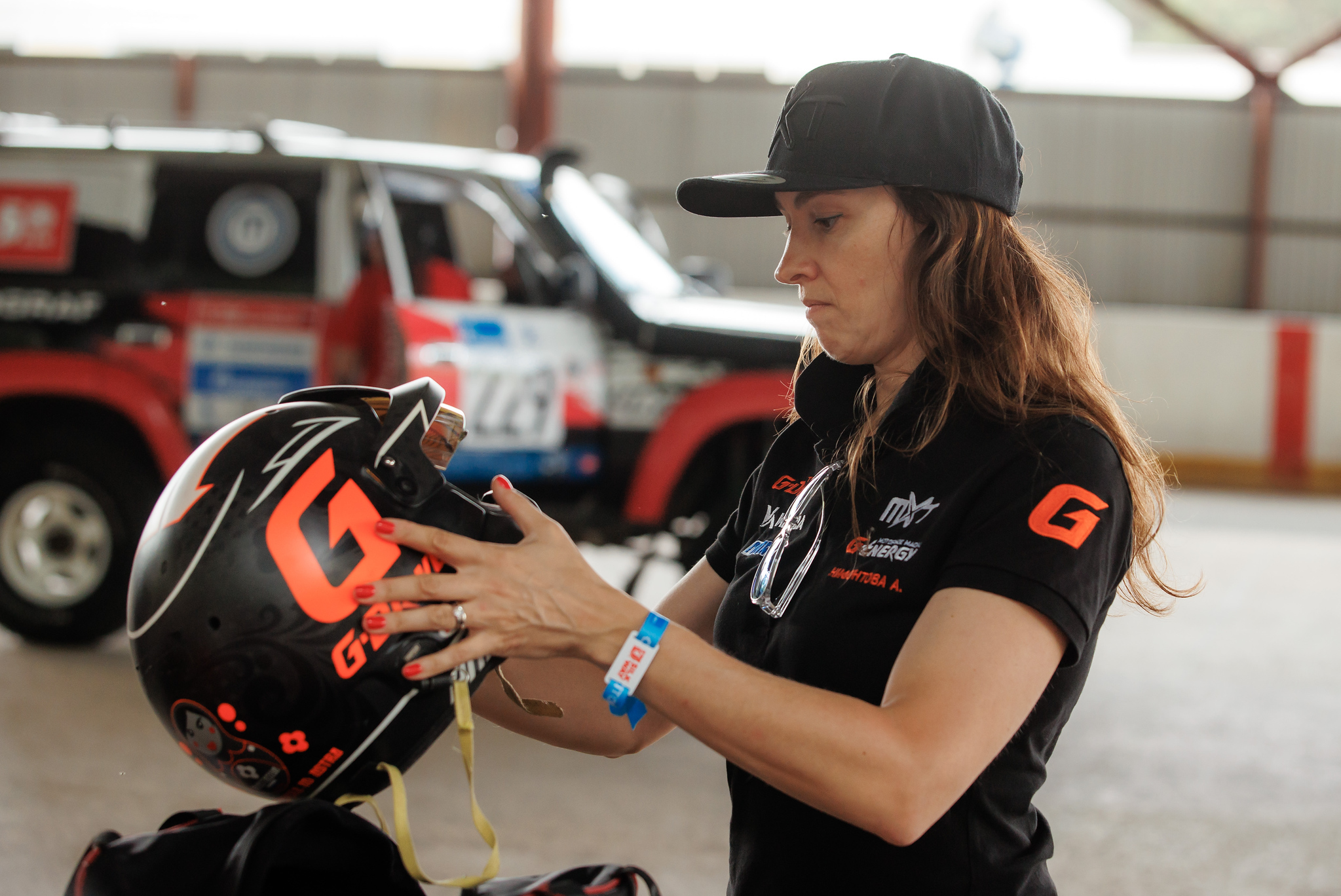 Off Road Racing Support Crew Off-Road Safety: Crew Protection in Rally-Raids